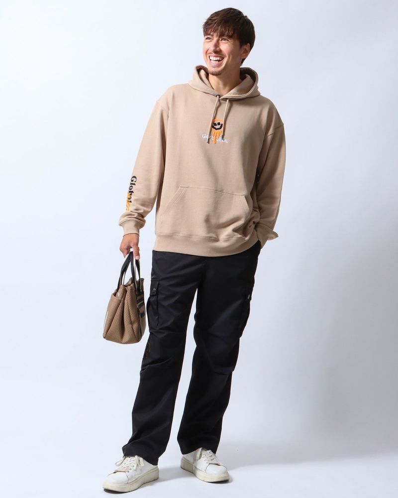 ベージュ:180cm/70kg(Lサイズ着用)