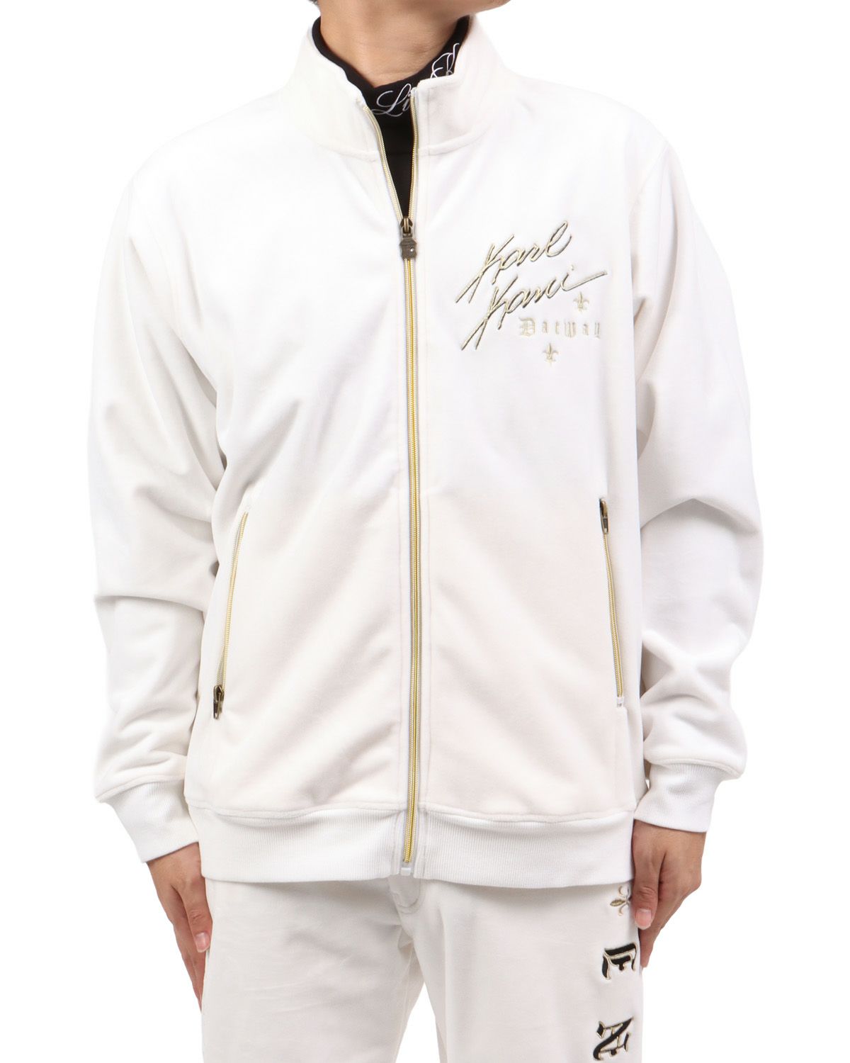 ホワイト：173cm63kg(Lサイズ着用)