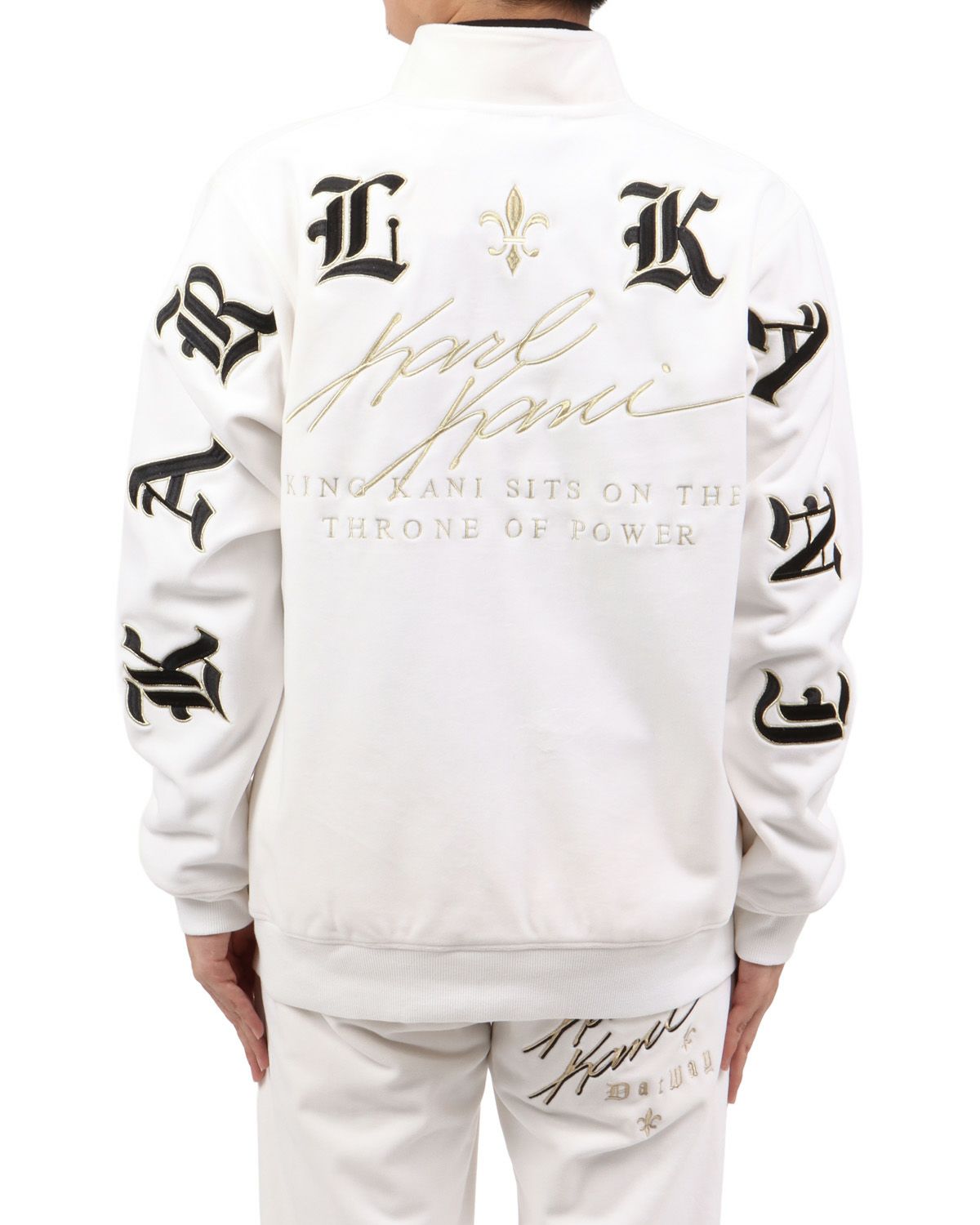 ホワイト：173cm63kg(Lサイズ着用)