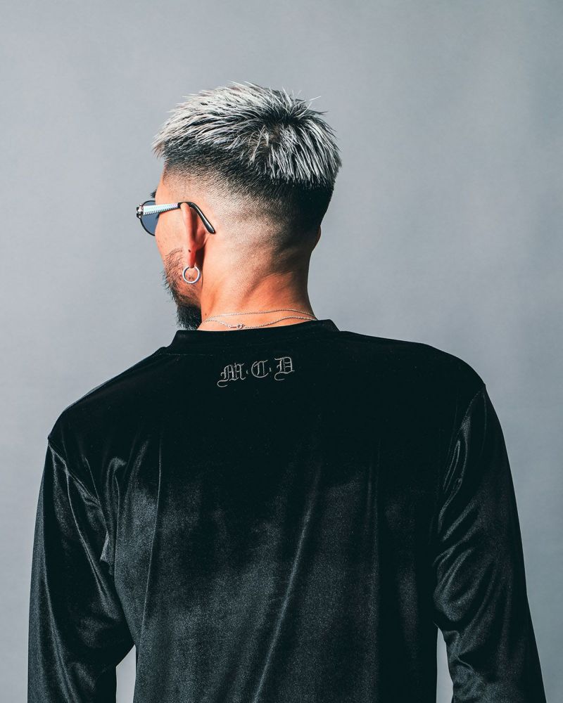 ブラック:183cm(Lサイズ着用)