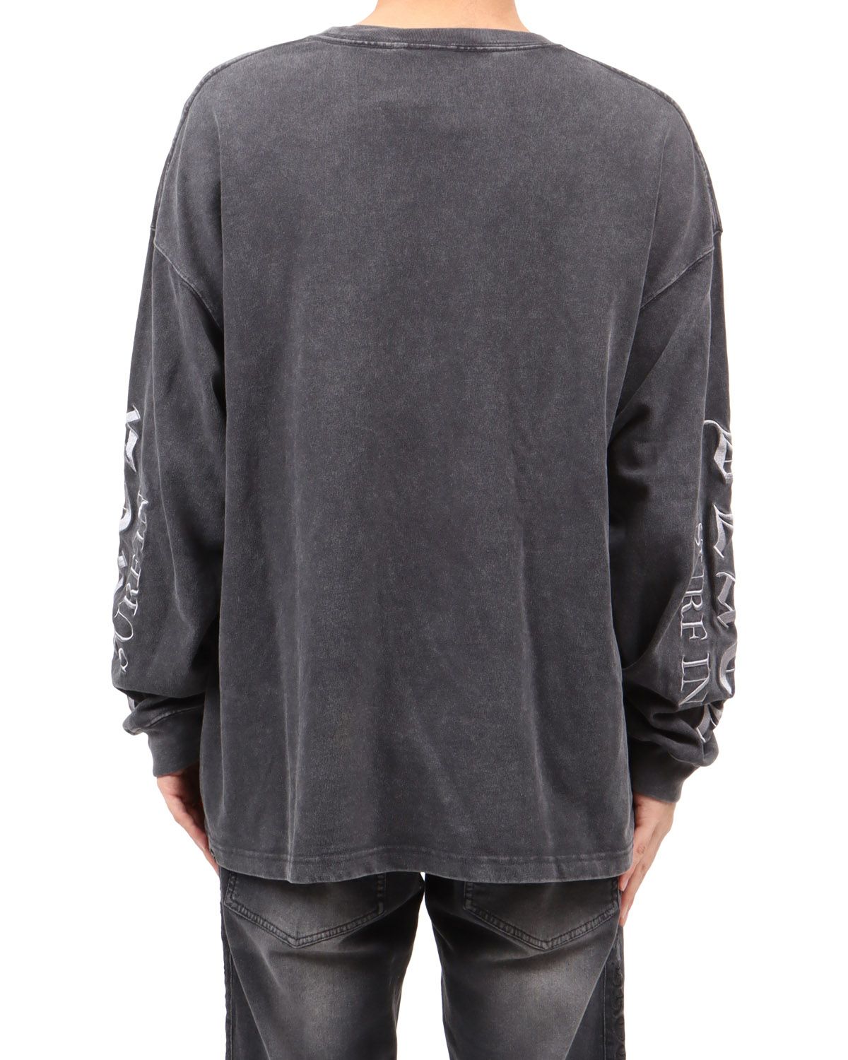 チャコール：173cm63kg(Lサイズ着用)