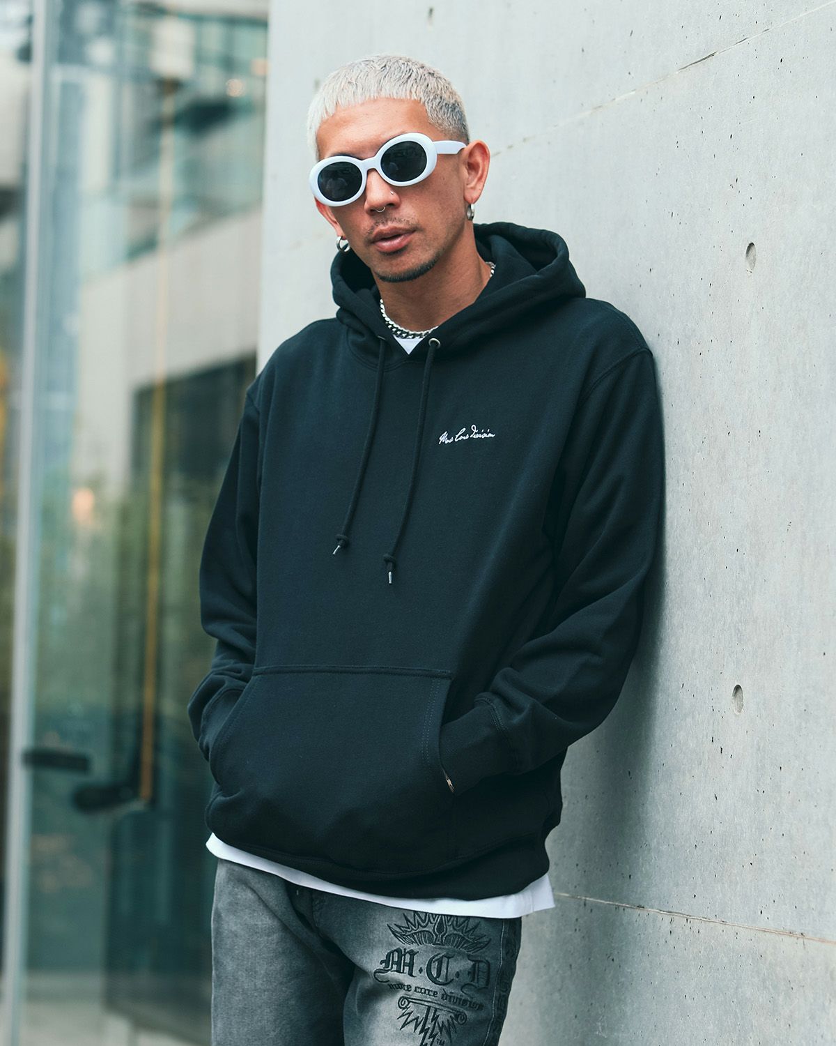 ブラック:183cm(Lサイズ着用)