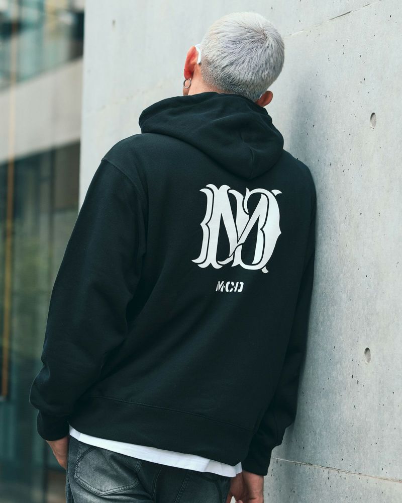 ブラック:183cm(Lサイズ着用)