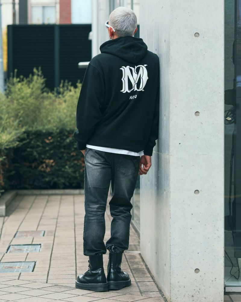 ブラック:183cm(Lサイズ着用)