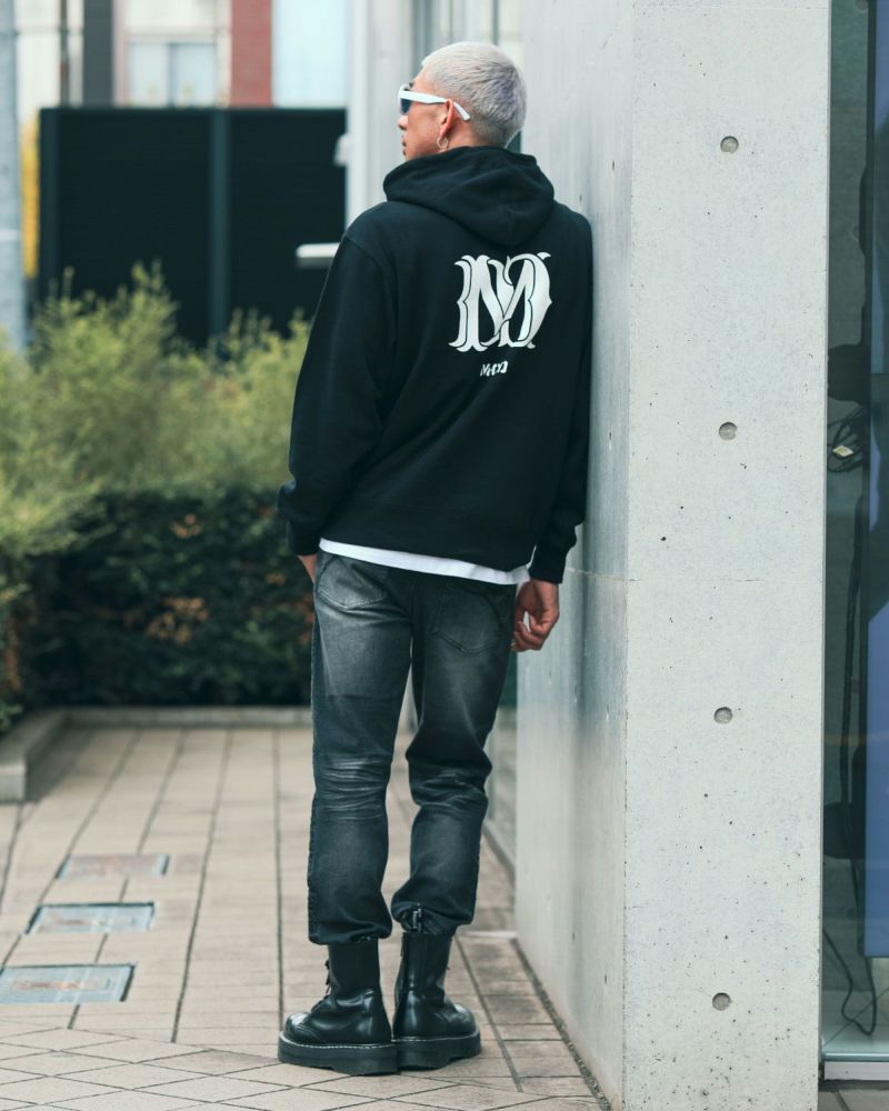 ブラック:183cm(Lサイズ着用)