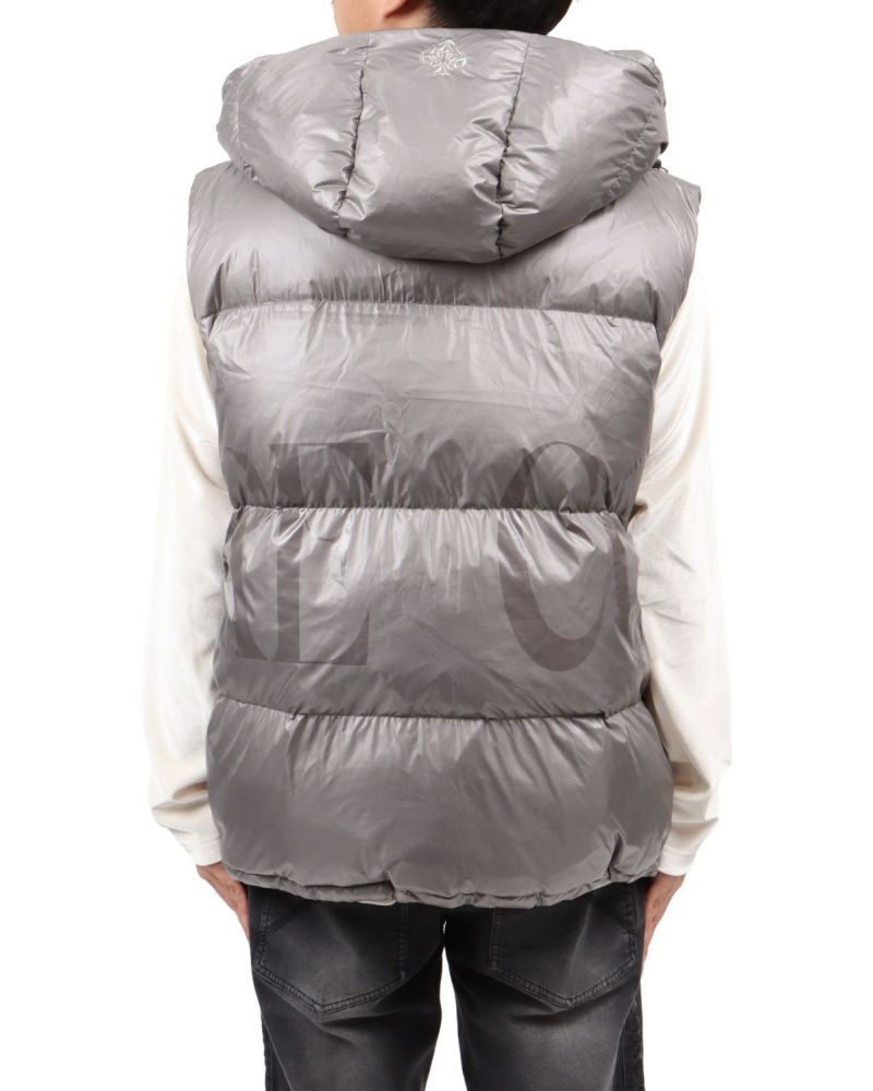 ma-ma　muta × AKM コラボ　ダウンベスト　グレー　Sサイズ MCD] ビッグロゴ ボリューム ダウン ベスト | PEET ONLINE STORE