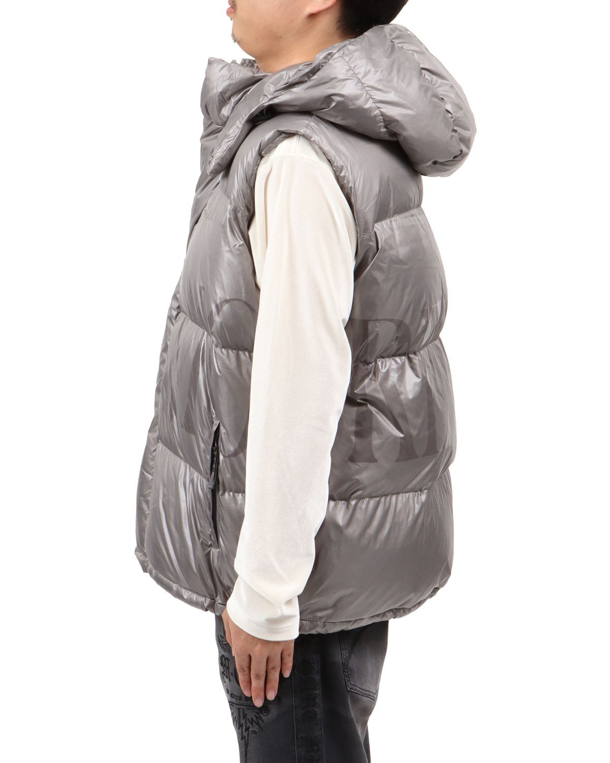 グレー：173cm63kg(Lサイズ着用)