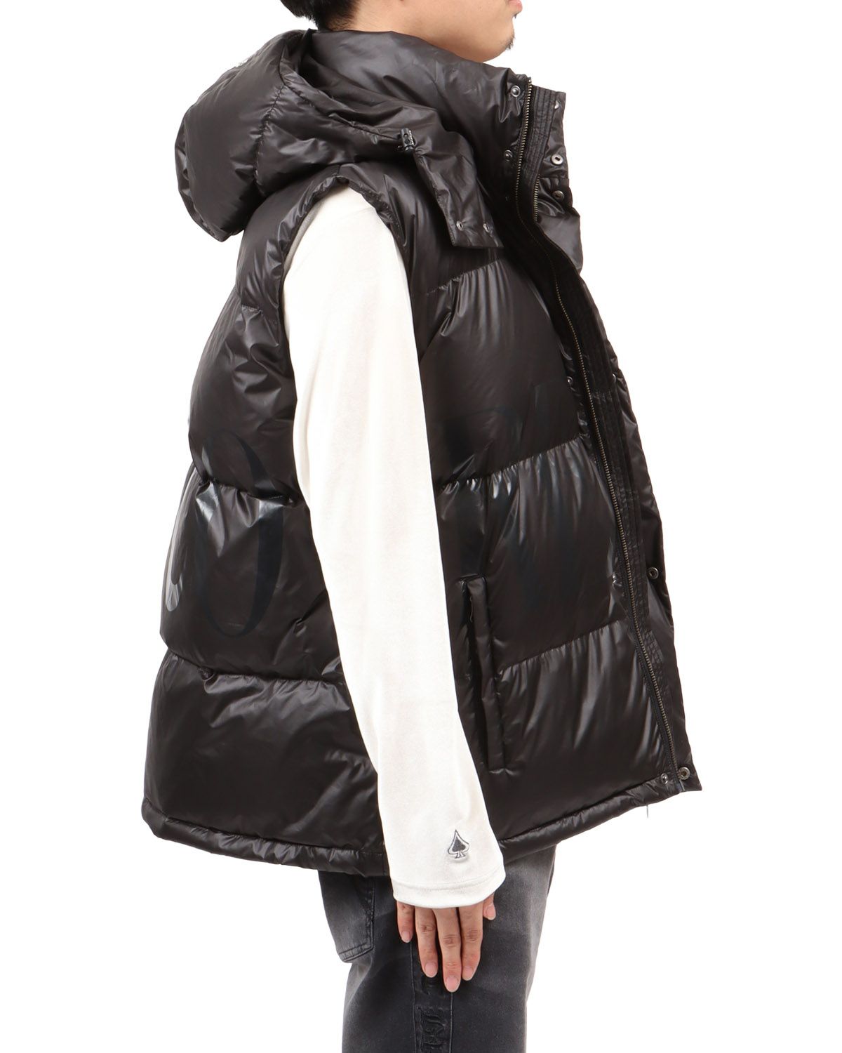 ブラック：173cm63kg(Lサイズ着用)