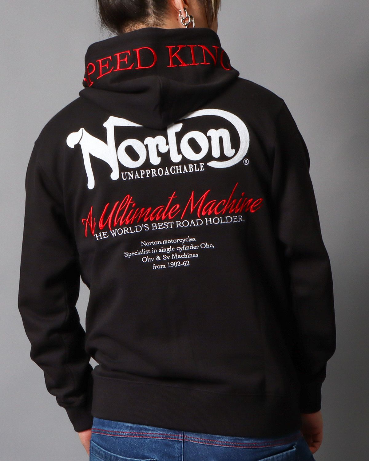 ブラック：178cm/75kg(Lサイズ着用)