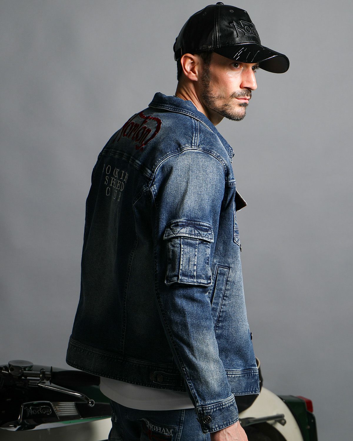 インディゴ:186cm(Lサイズ着用)