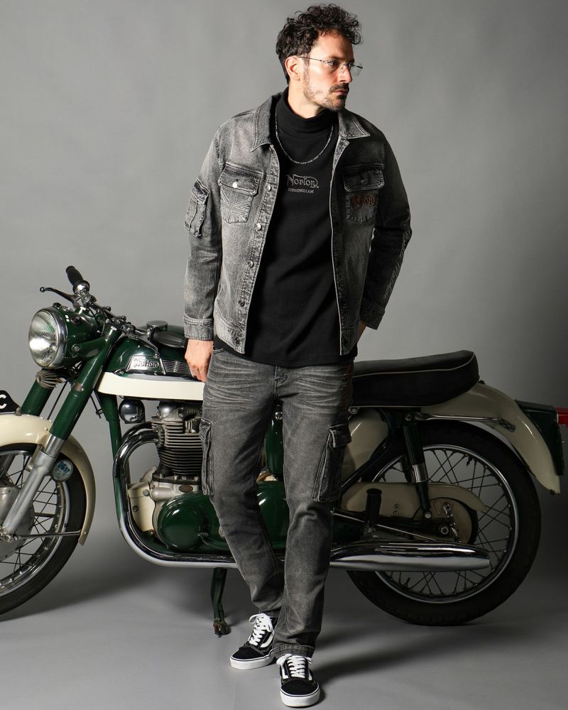 ブラック:186cm(Lサイズ着用)