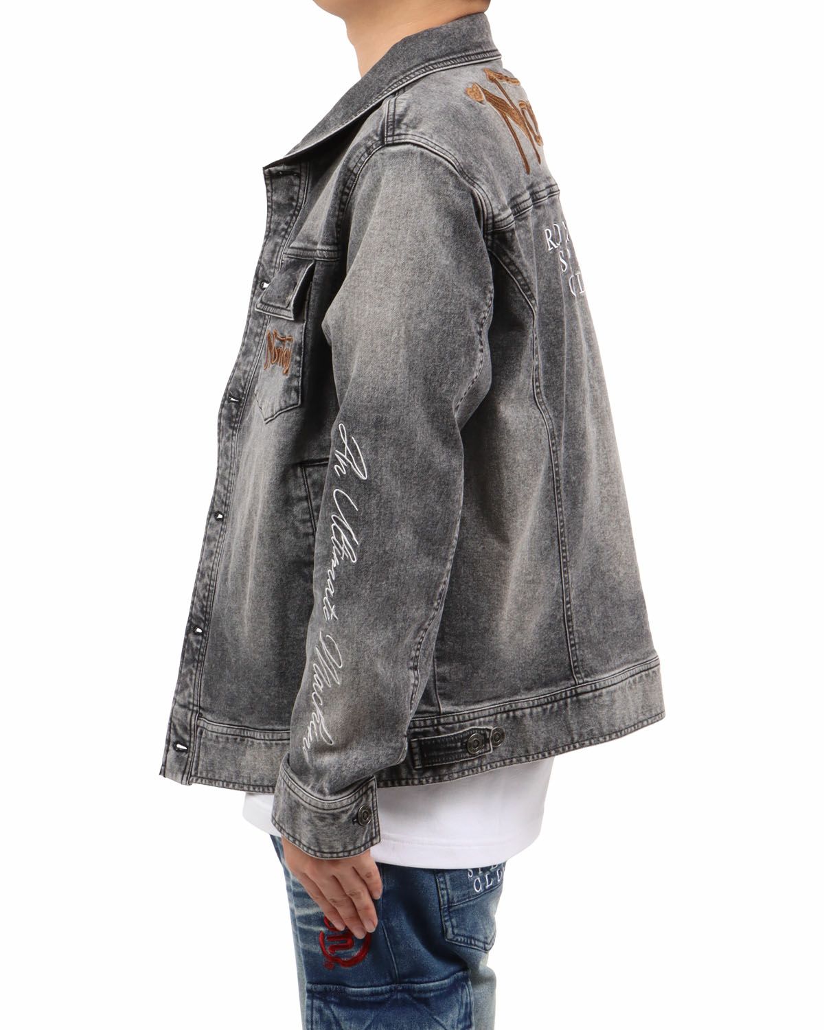 ブラック：173cm63kg(Lサイズ着用)