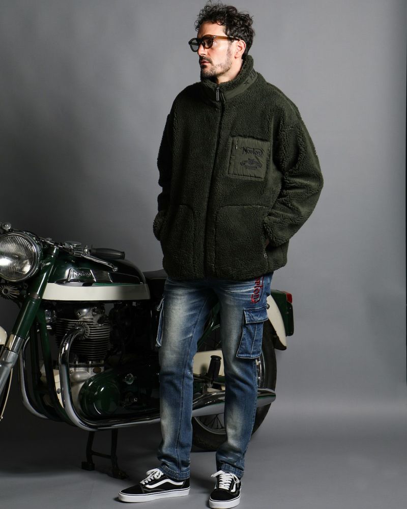 カーキ：186cm(XLサイズ着用)