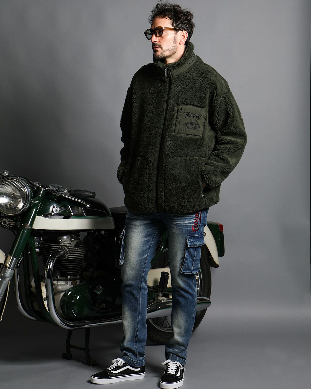 カーキ：186cm(XLサイズ着用)