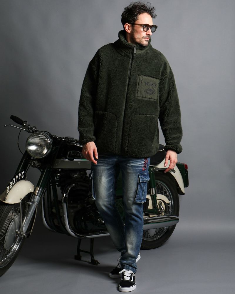 カーキ：186cm(XLサイズ着用)