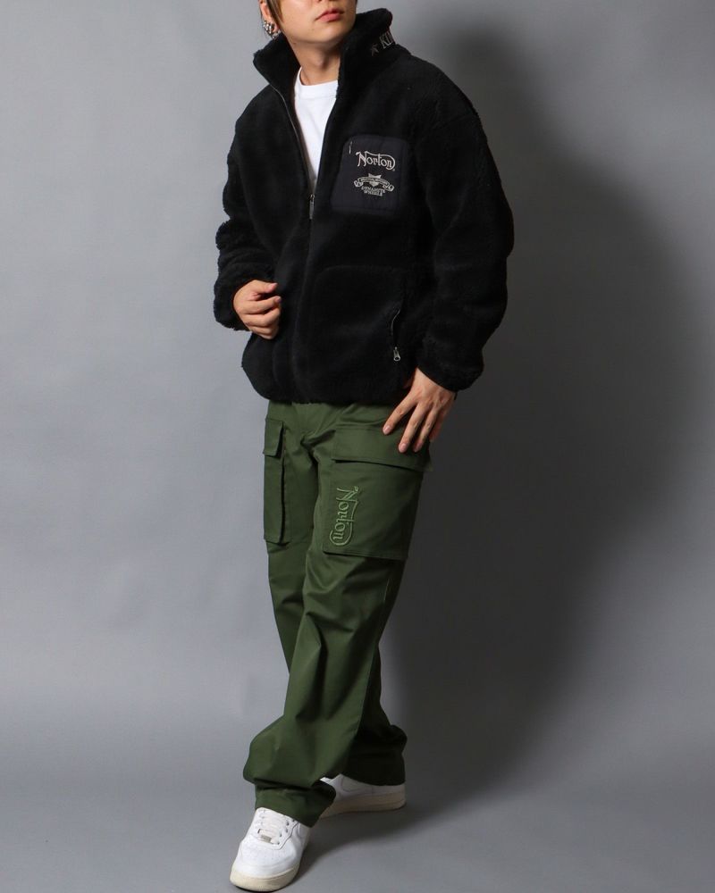 ブラック：178cm/75kg(Lサイズ着用)