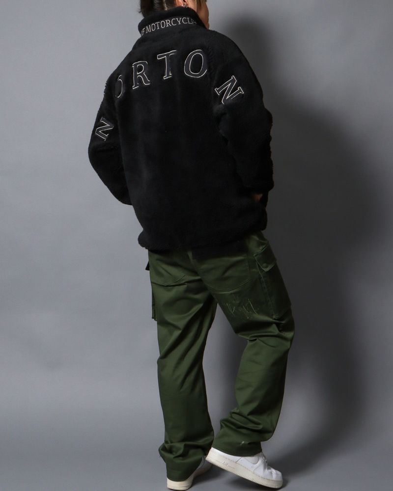 ブラック：178cm/75kg(Lサイズ着用)