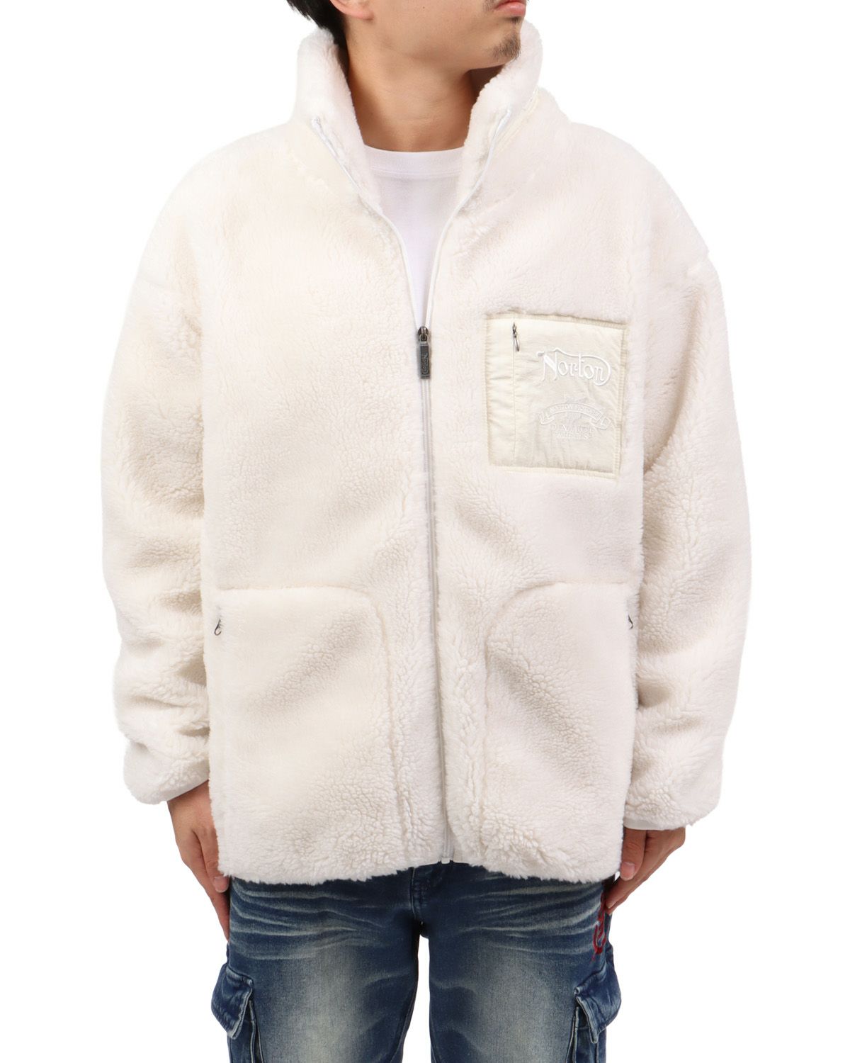 オフホワイト：173cm63kg(Lサイズ着用)