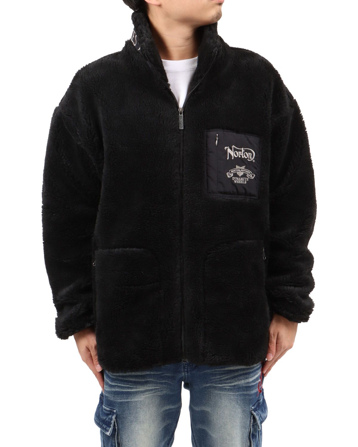 ブラック：173cm63kg(Lサイズ着用)