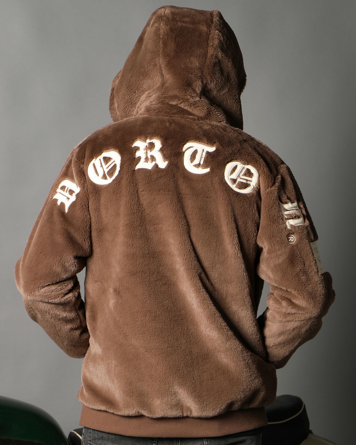 モカチャ：186cm(XLサイズ着用)