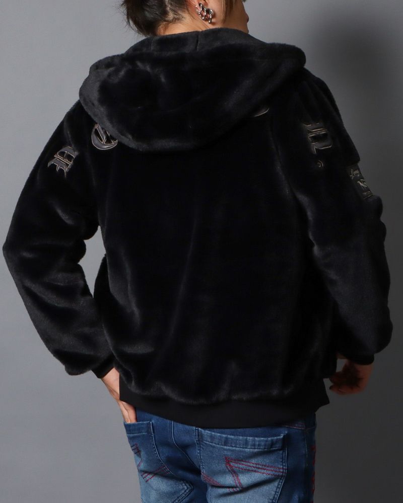 ブラック：178cm/75kg(Lサイズ着用)