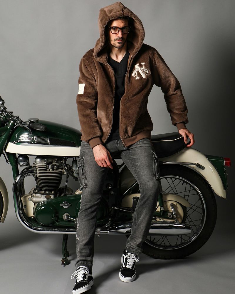 モカチャ：186cm(XLサイズ着用)