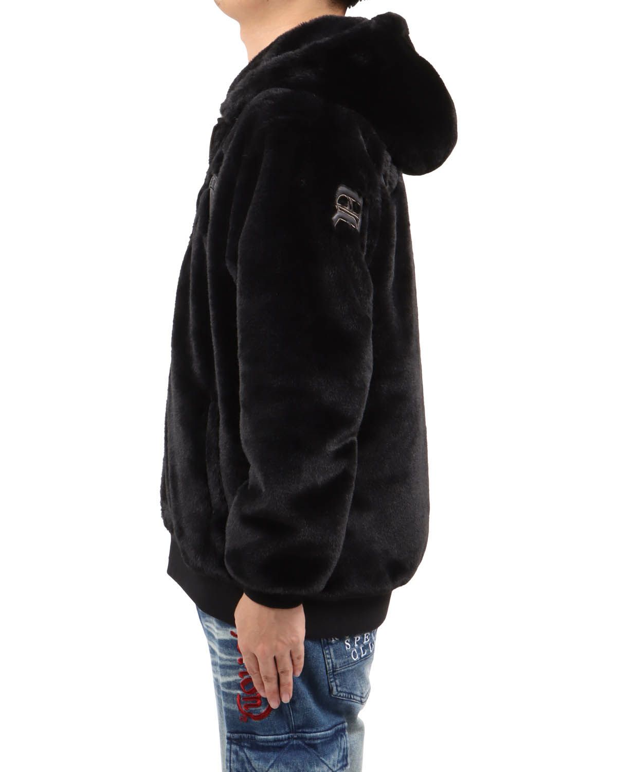 ブラック：173cm63kg(Lサイズ着用)