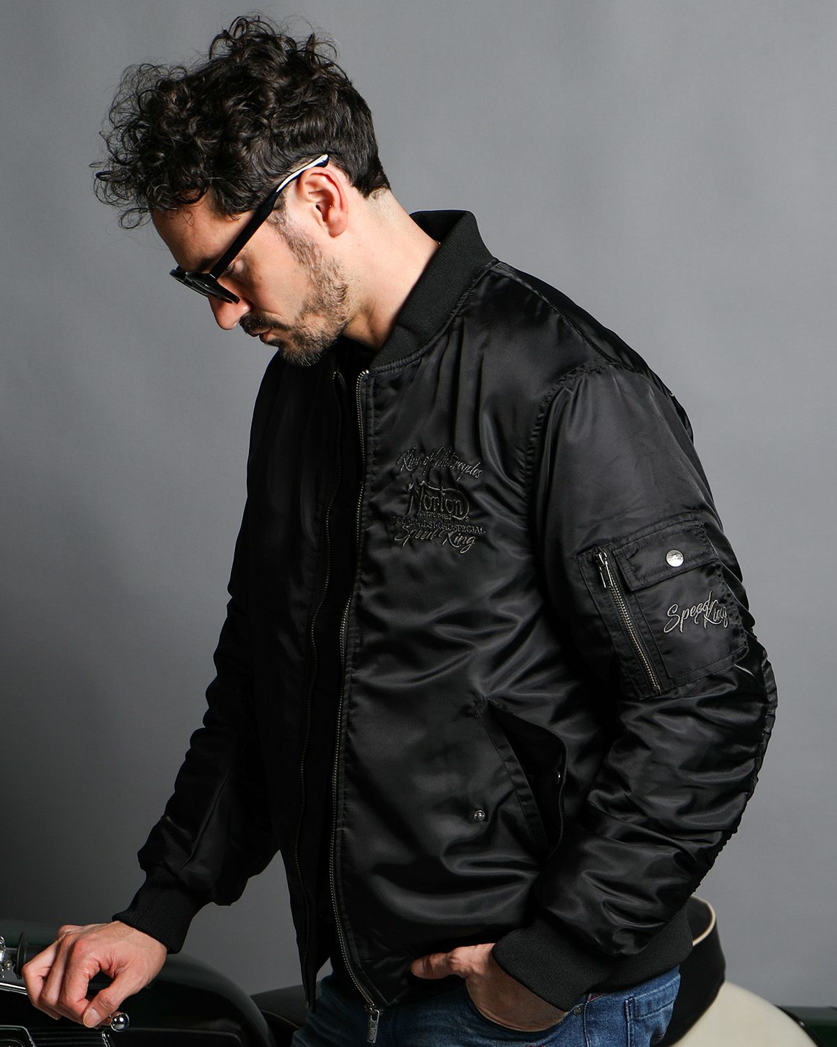 ブラック:186cm(Lサイズ着用)