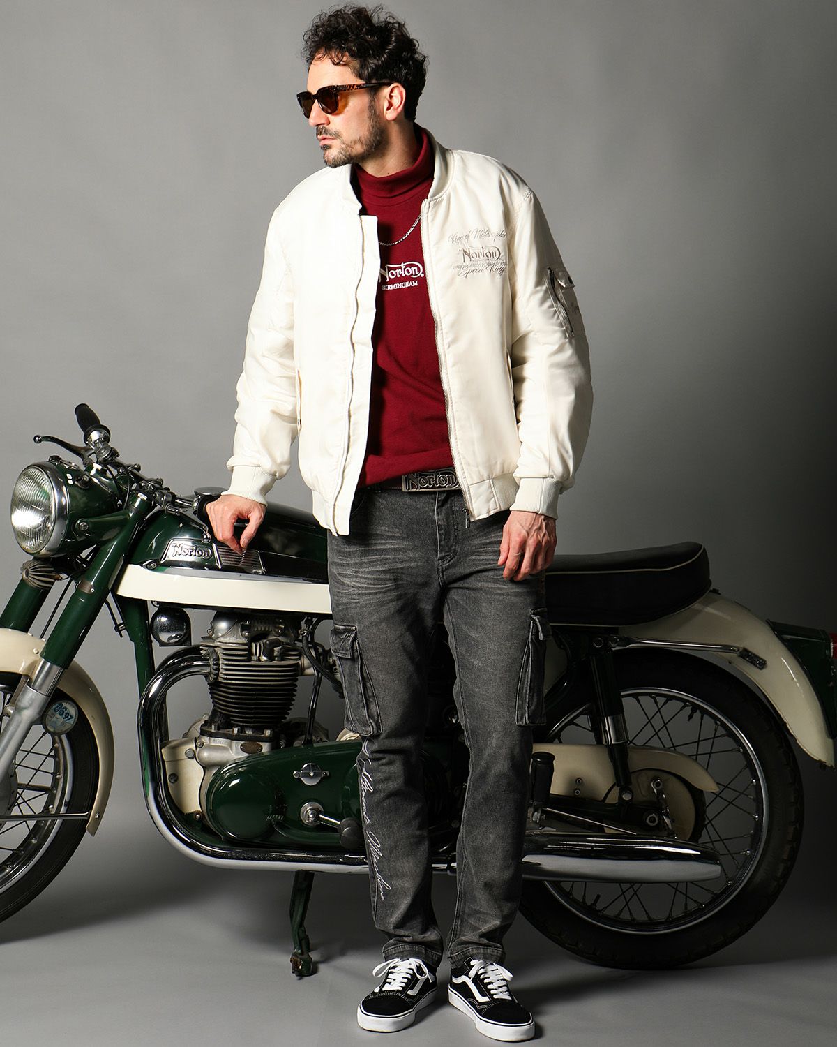 オフホワイト:186cm(Lサイズ着用)