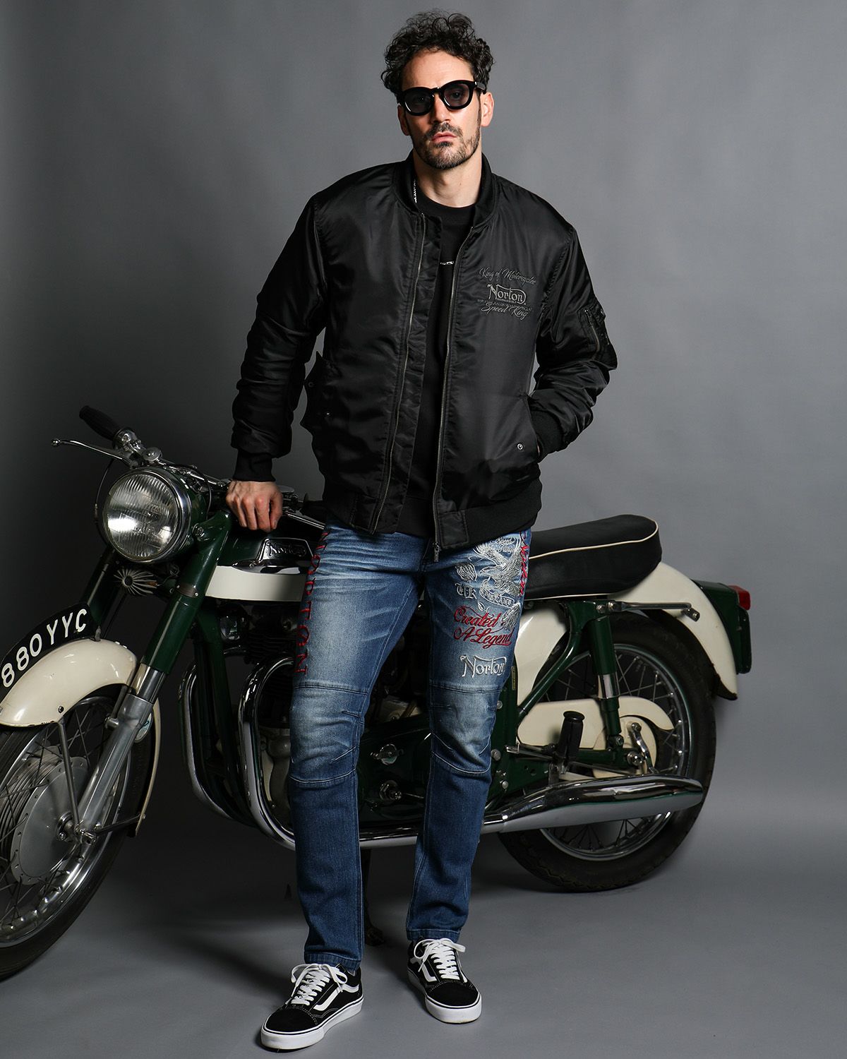 ブラック:186cm(Lサイズ着用)