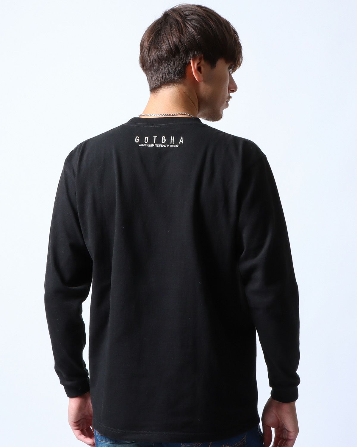 ブラック：180cm/70kg(Lサイズ着用)