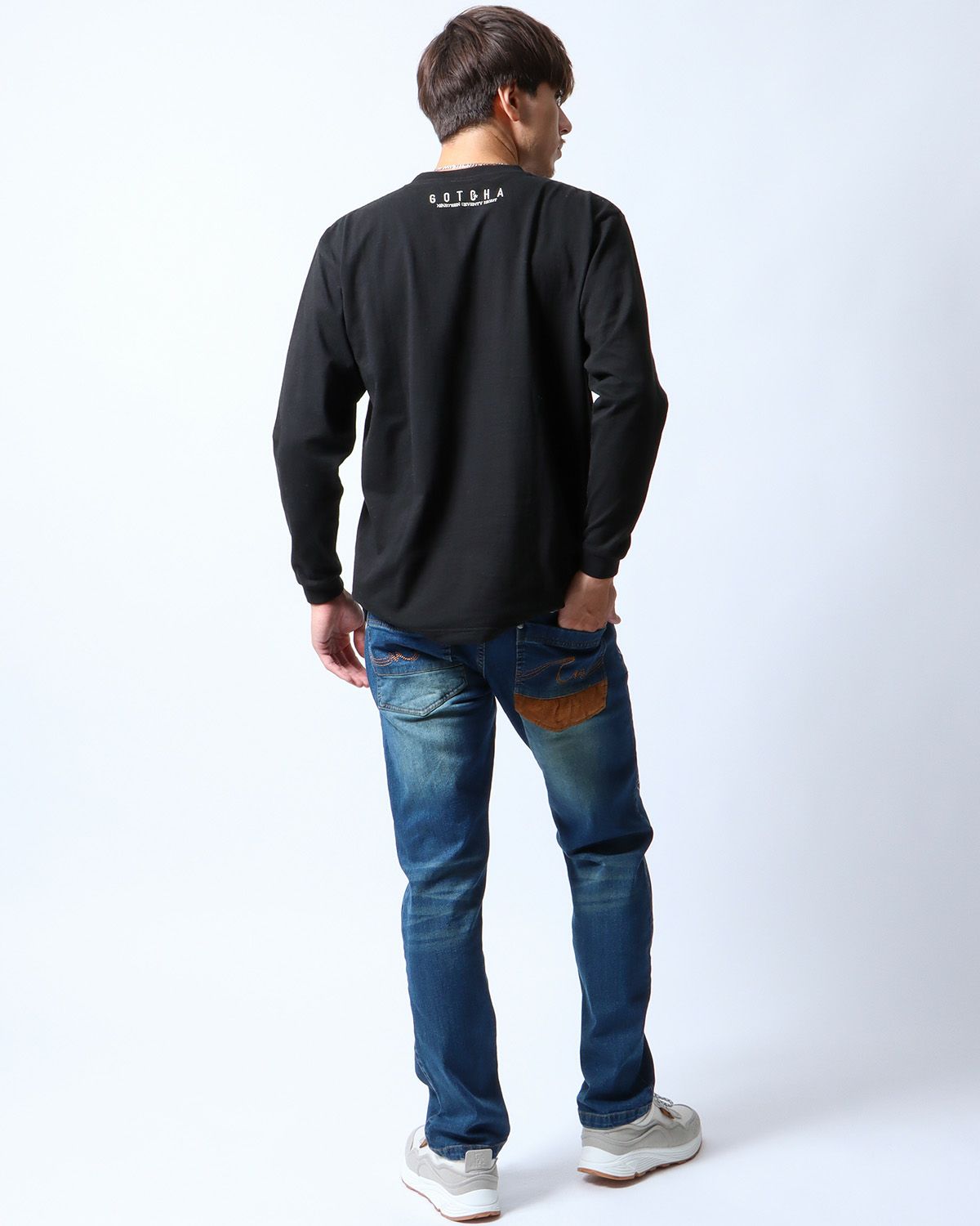 ブラック：180cm/70kg(Lサイズ着用)