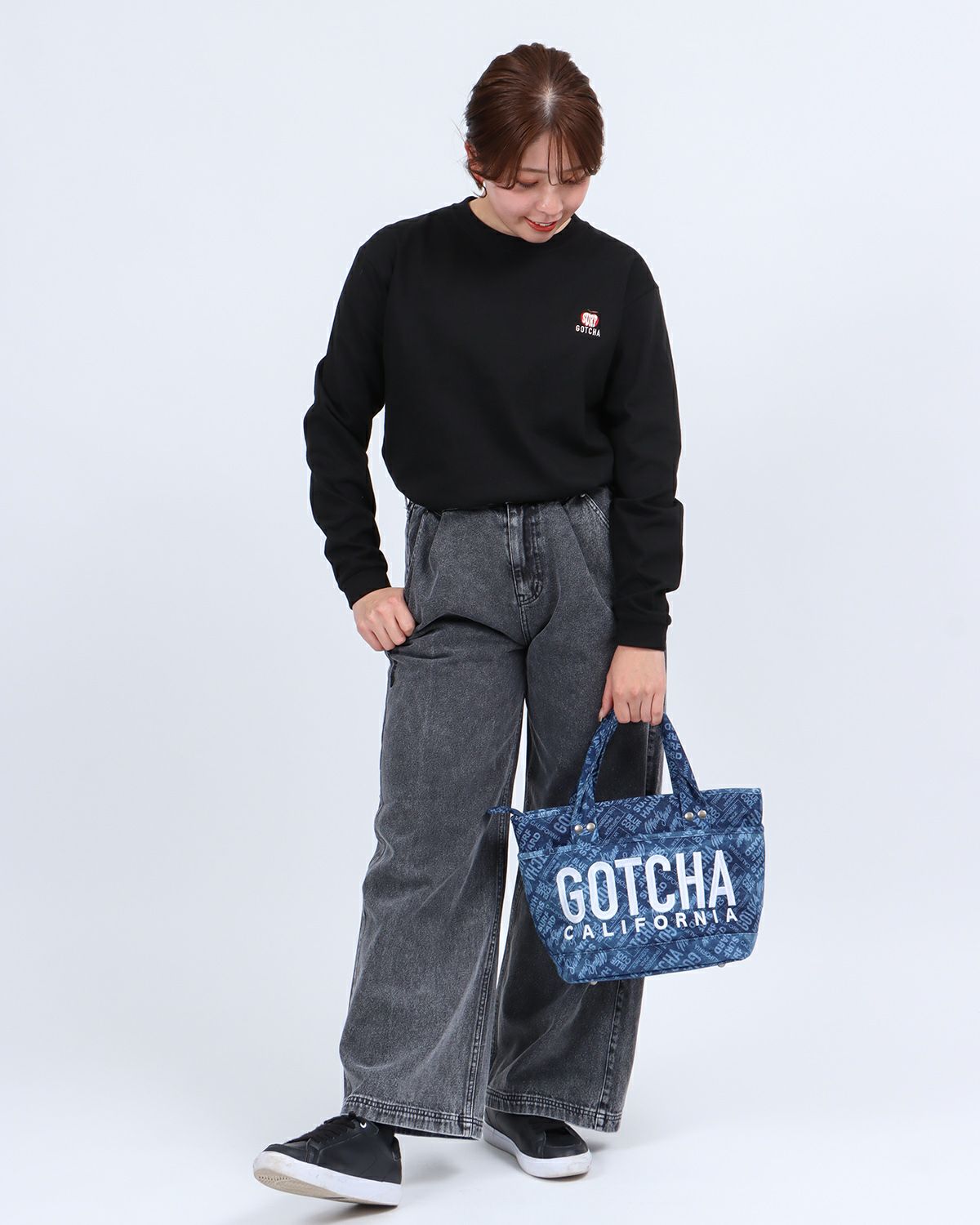 ブラック：157cm(Mサイズ着用)