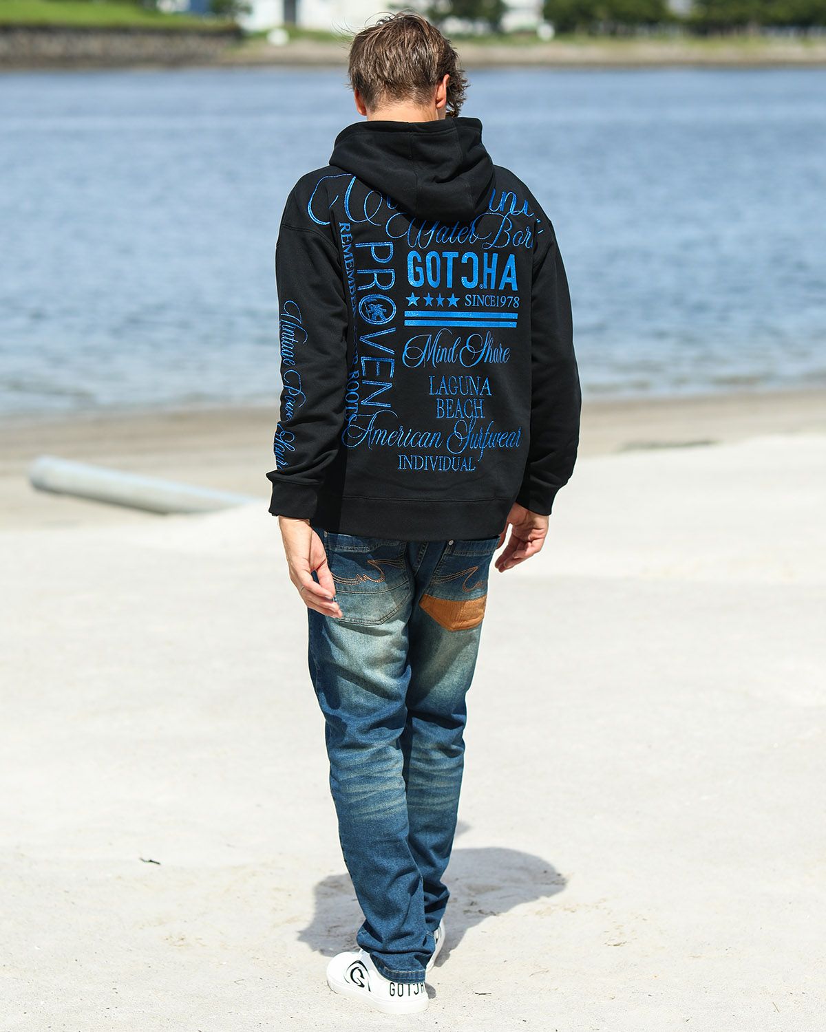 ブラック：183cm/70kg(Lサイズ着用)