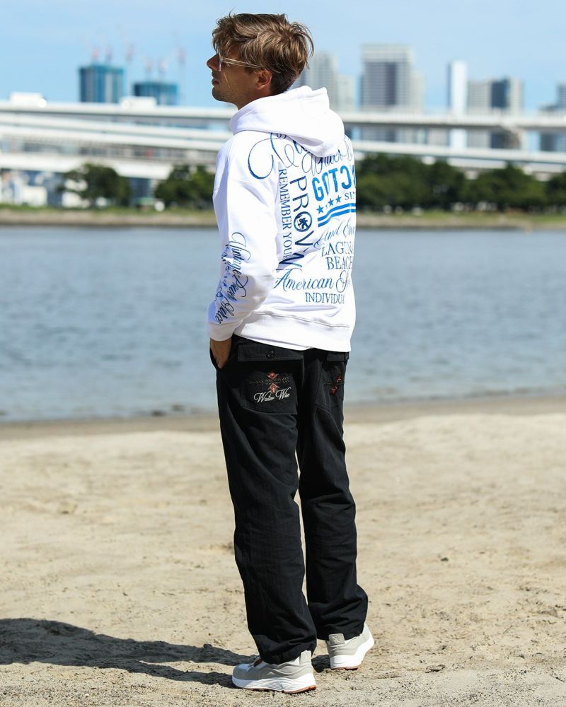 ホワイト：183cm/70kg(Lサイズ着用)