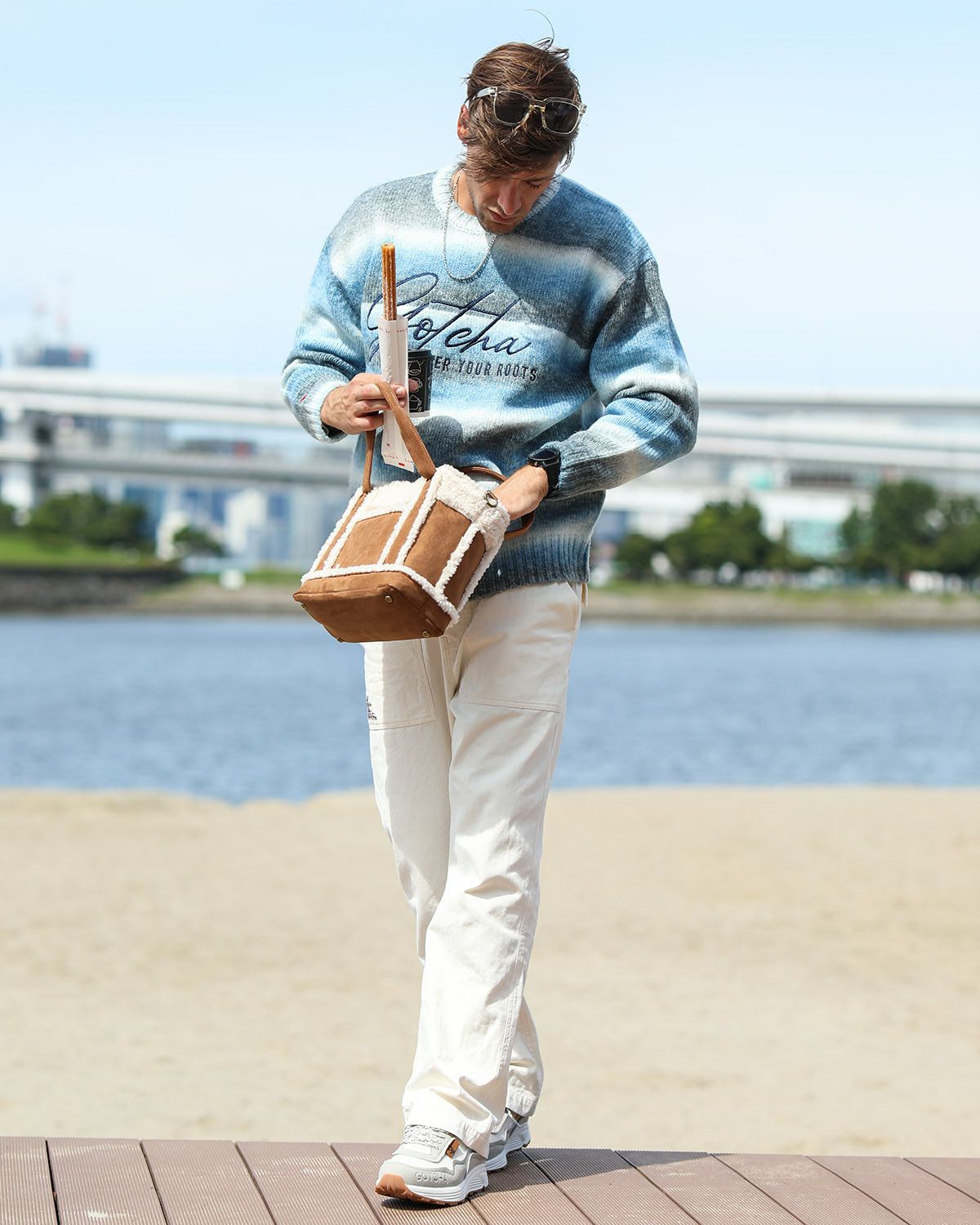 ホワイト：183cm/70kg(Lサイズ着用)