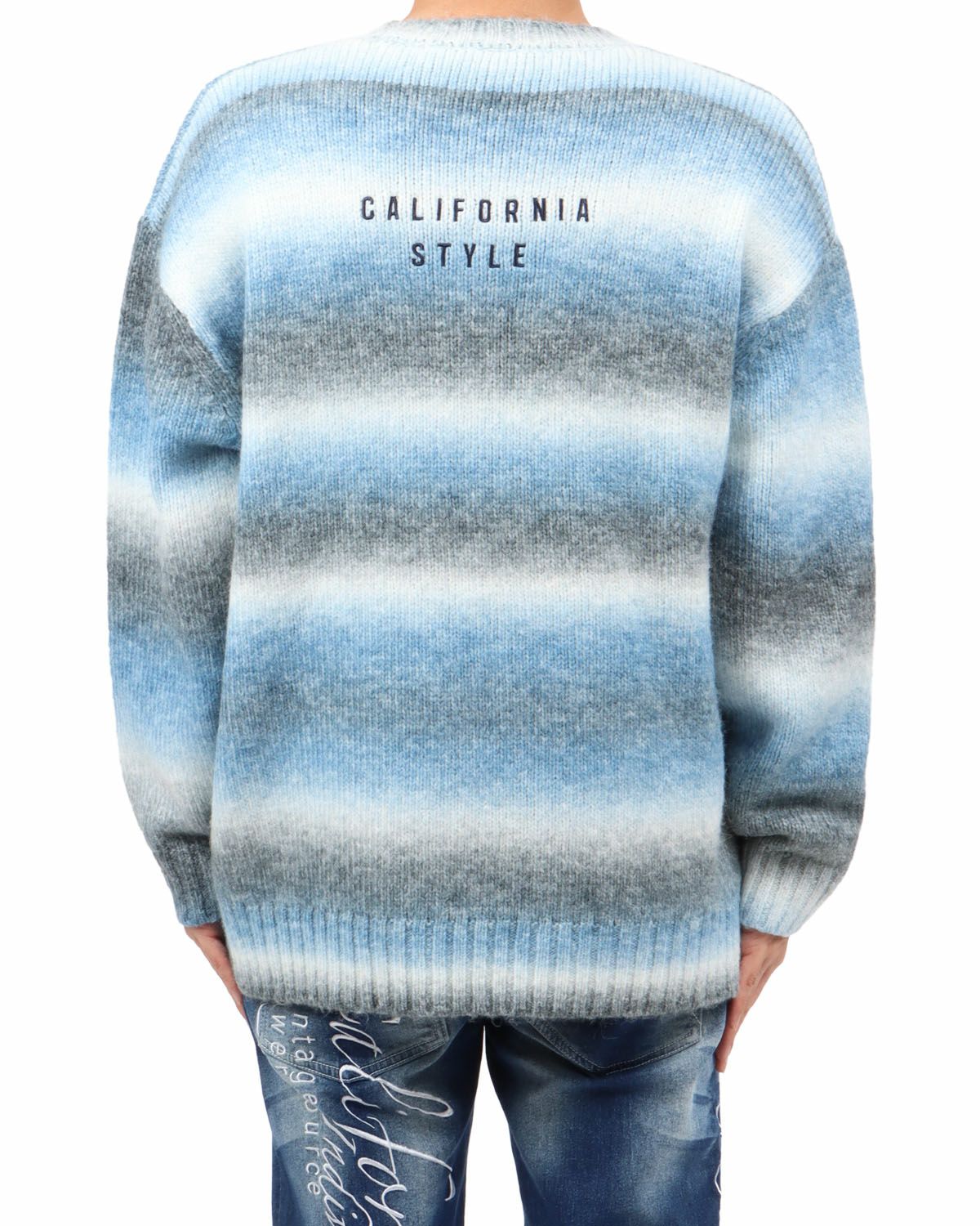 ホワイト：173cm63kg(Lサイズ着用)