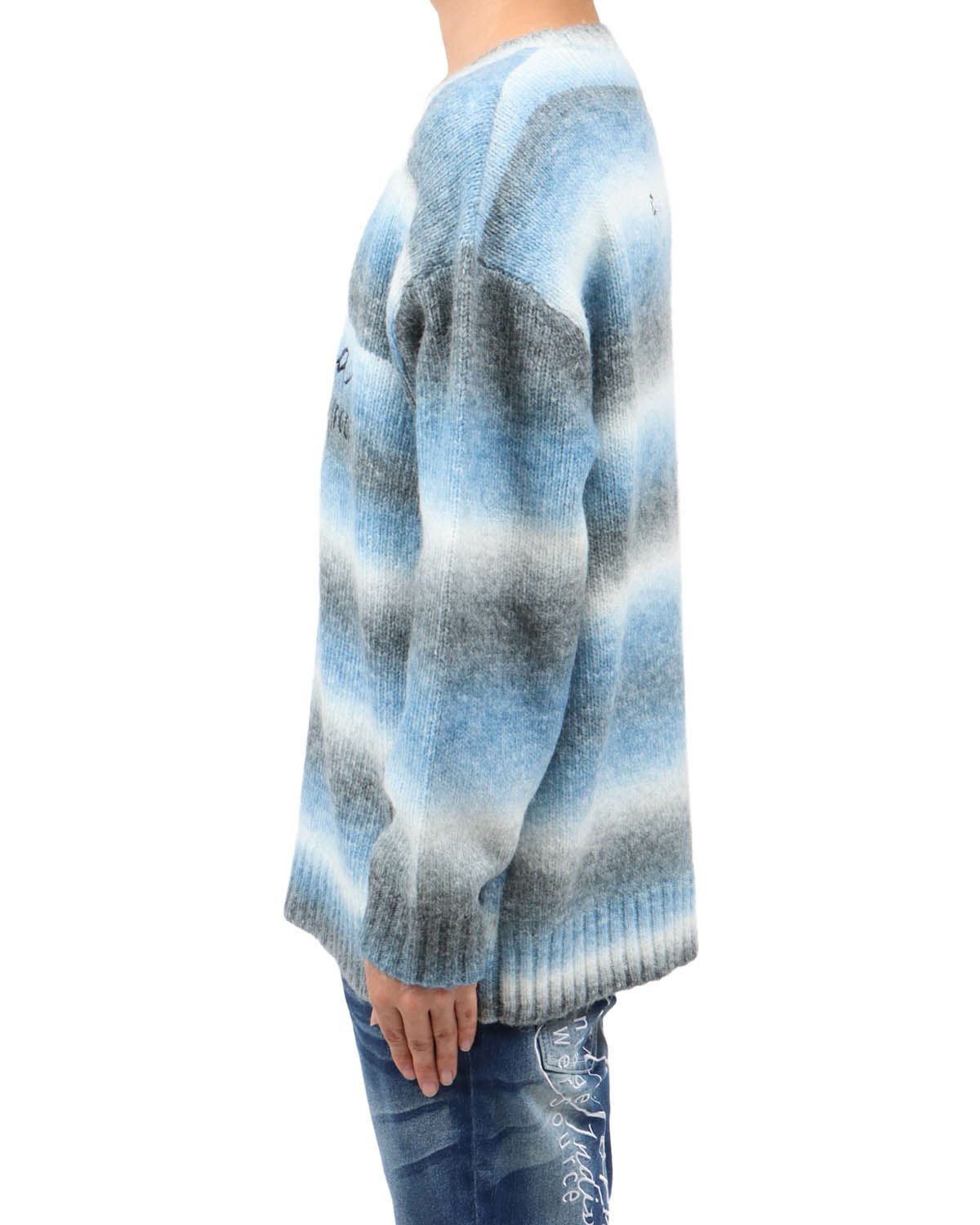 ホワイト：173cm63kg(Lサイズ着用)