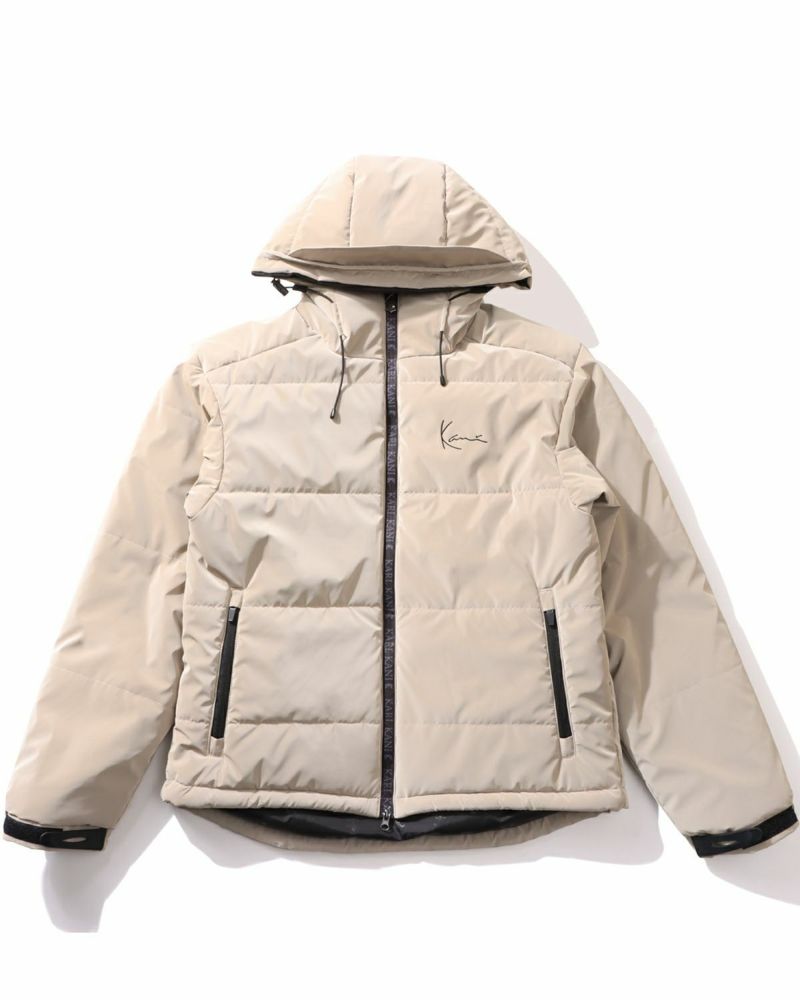 サンドベージュ