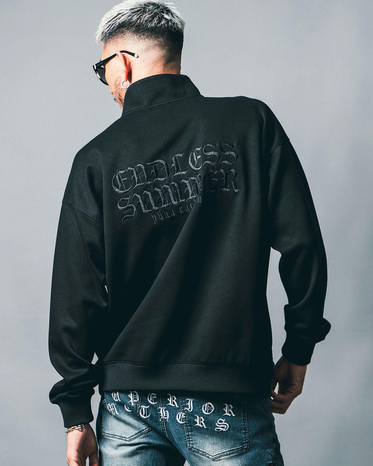 ブラック:183cm(Lサイズ着用)