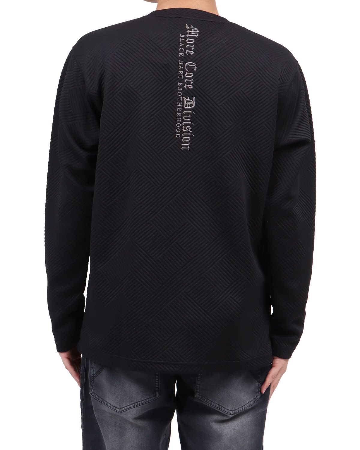 ブラック：173cm63kg(Lサイズ着用)