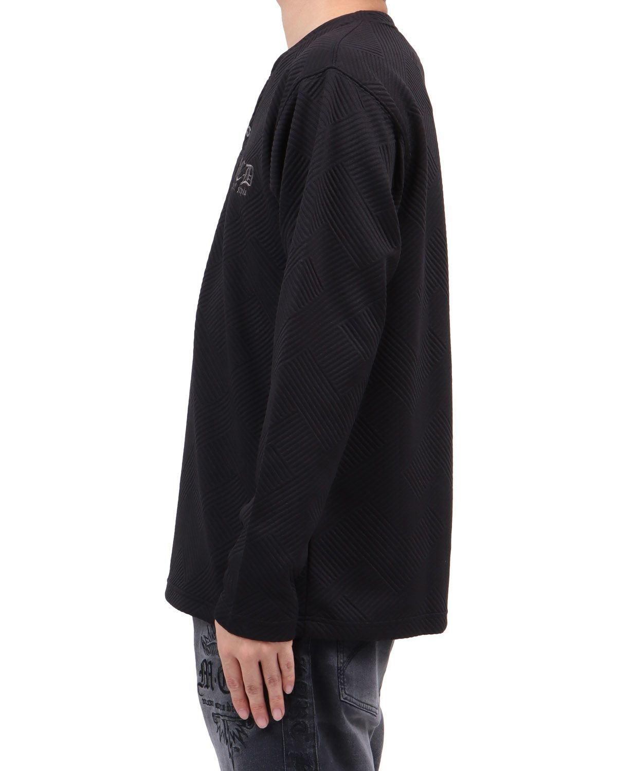 ブラック：173cm63kg(Lサイズ着用)