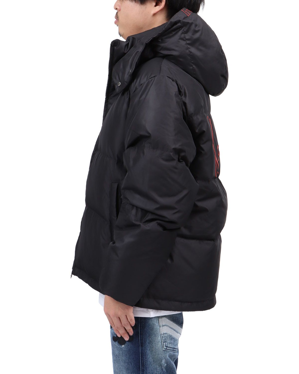 ブラック：173cm63kg(Lサイズ着用)