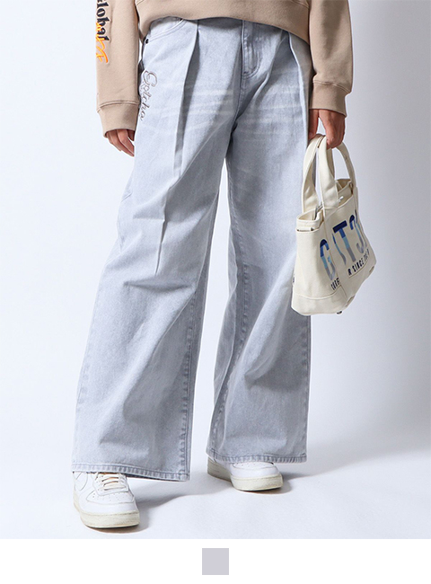 グレー：167cm(Lサイズ着用)