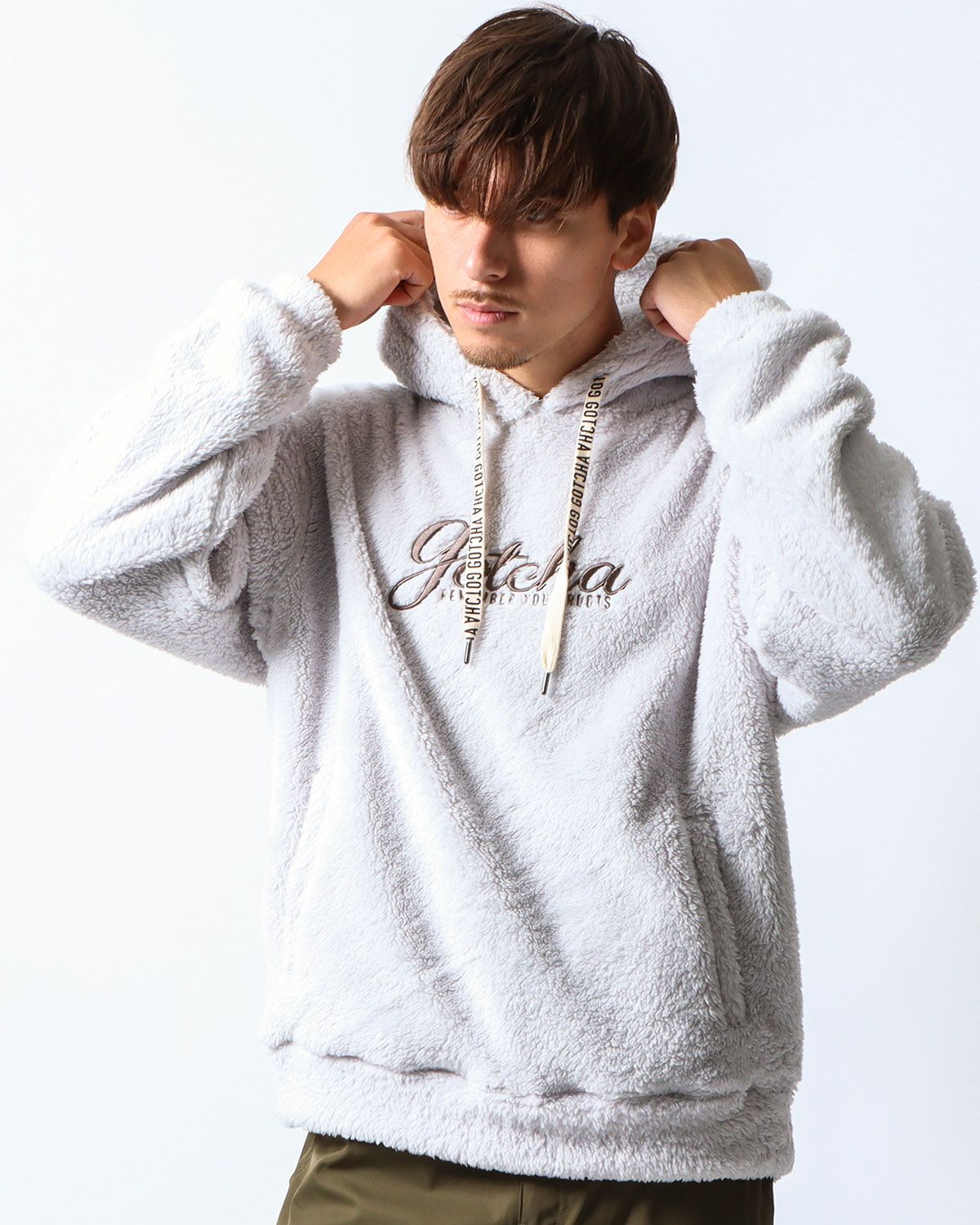 グレー：180cm/70kg(Lサイズ着用)