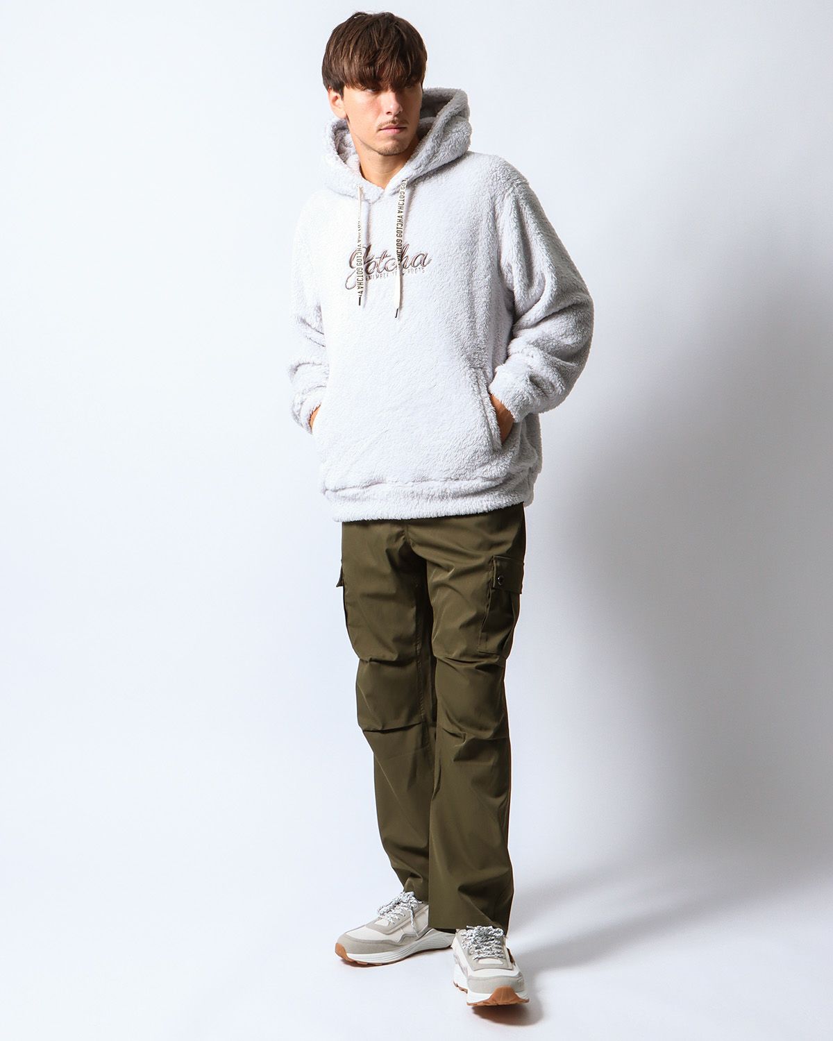 グレー：180cm/70kg(Lサイズ着用)