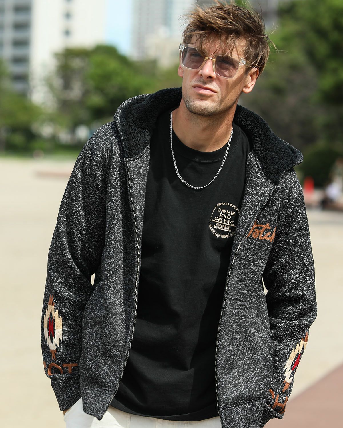 ブラック：183cm/70kg(Lサイズ着用)