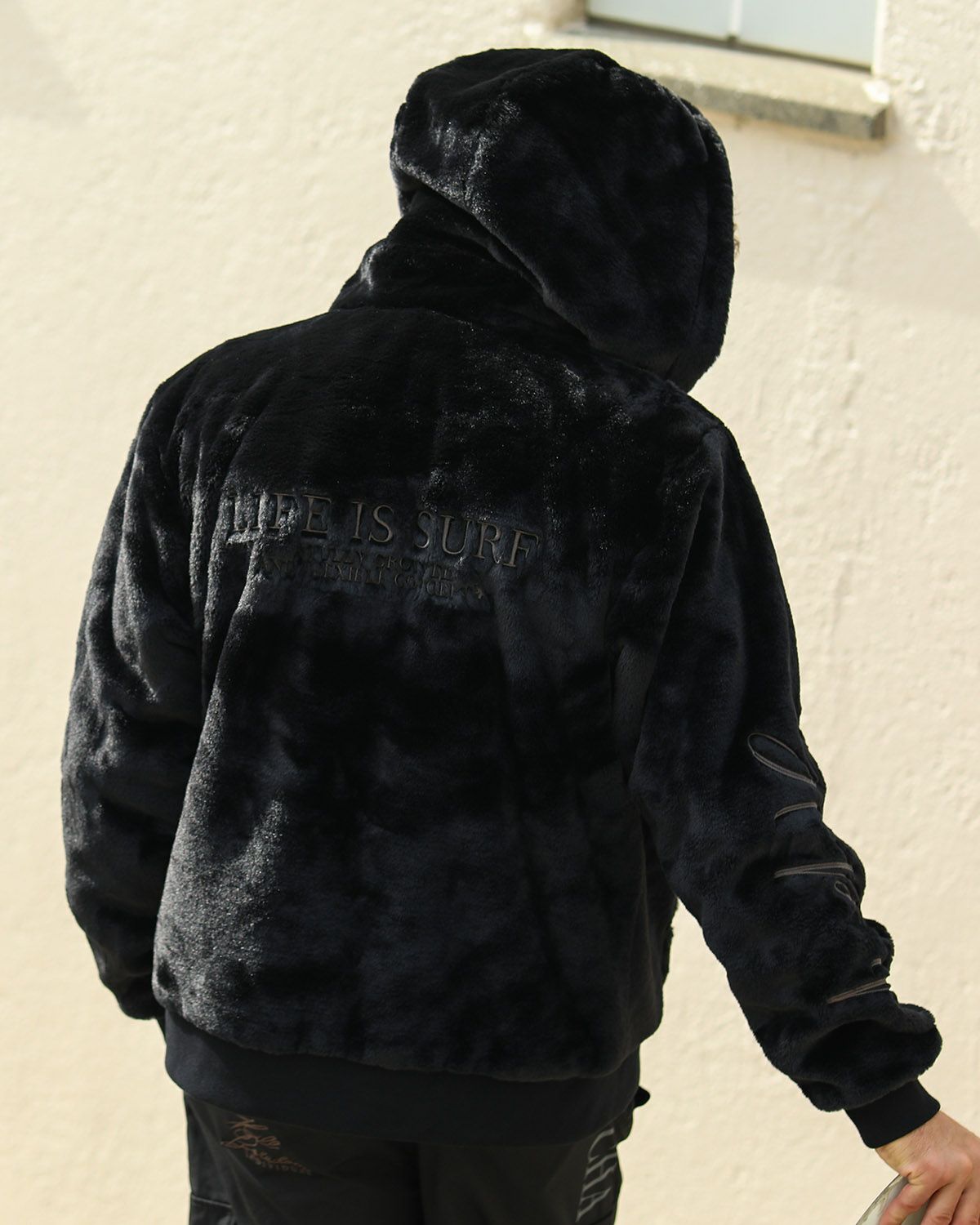 ブラック：183cm/70kg(Lサイズ着用)