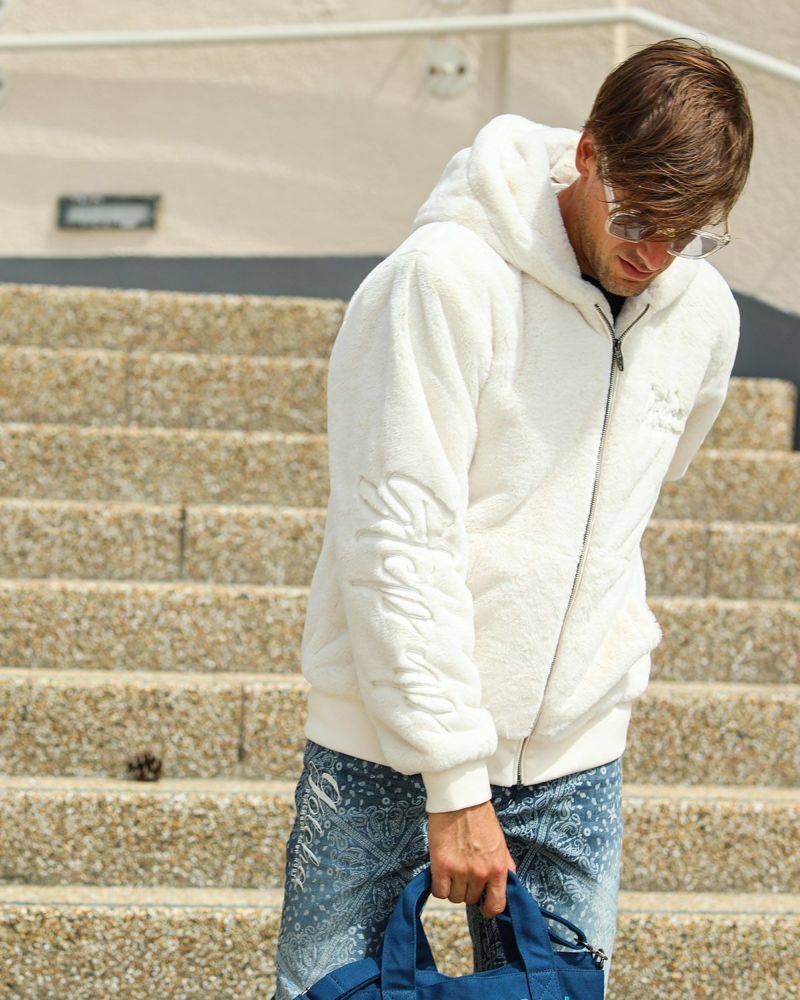 オフホワイト：183cm/70kg(Lサイズ着用)