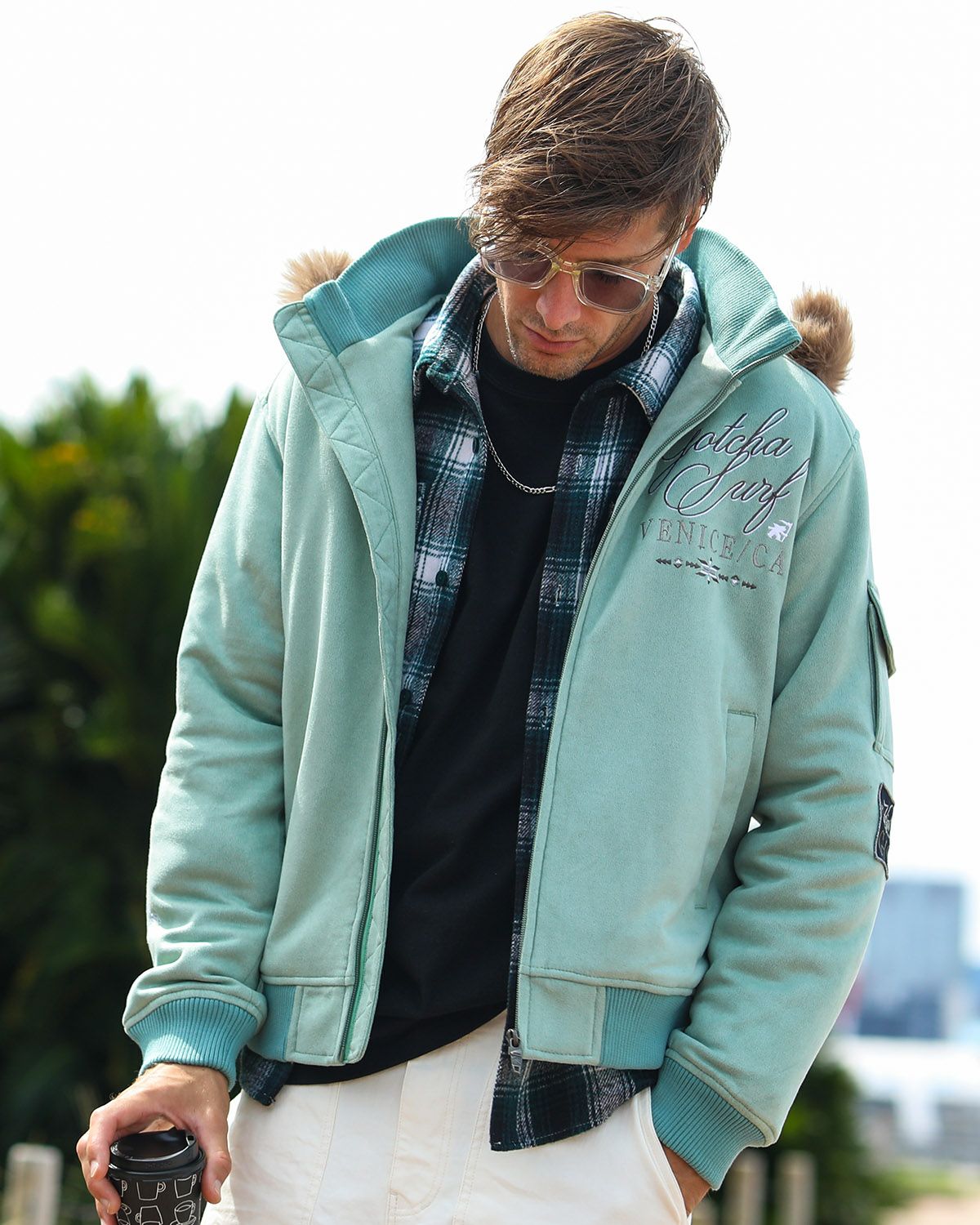 グリーングレー：183cm/70kg(Lサイズ着用)